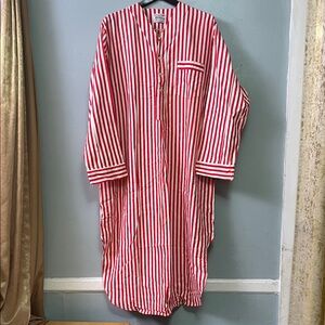 Diplomat Vintage NWT Vibrant Red and White Striped Cotton Night Dress